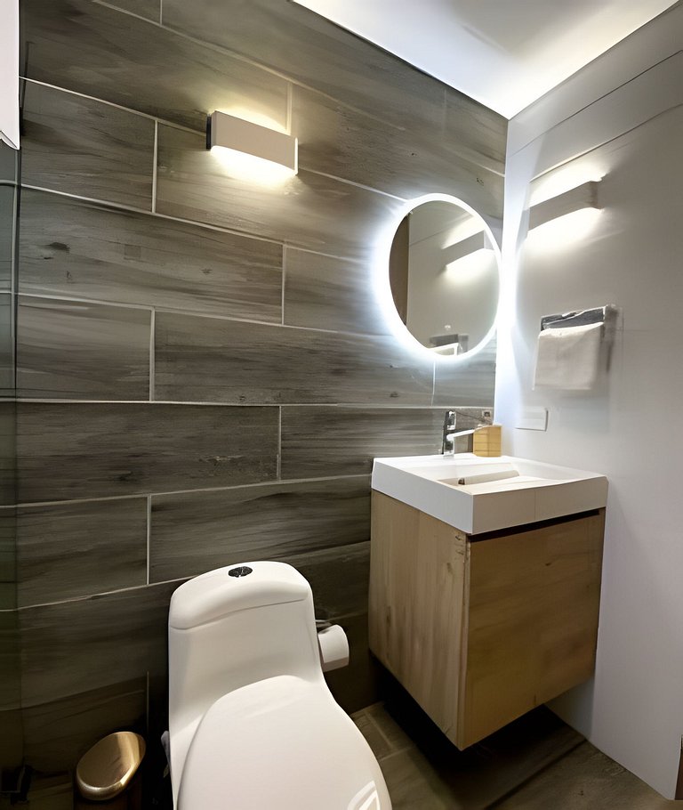 "New , Elegante y Central" MovistarArena